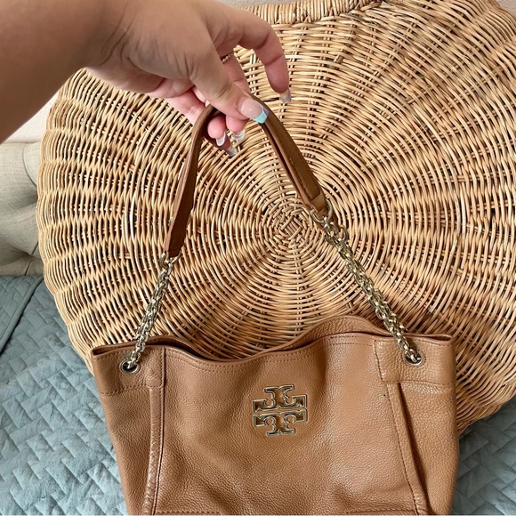 Tory Burch Britten Tote - Picture 10 of 12